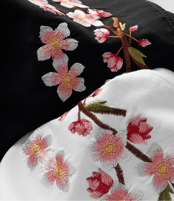 Floraison Sakura — T-shirt Brodé — vue 5 | Artelure