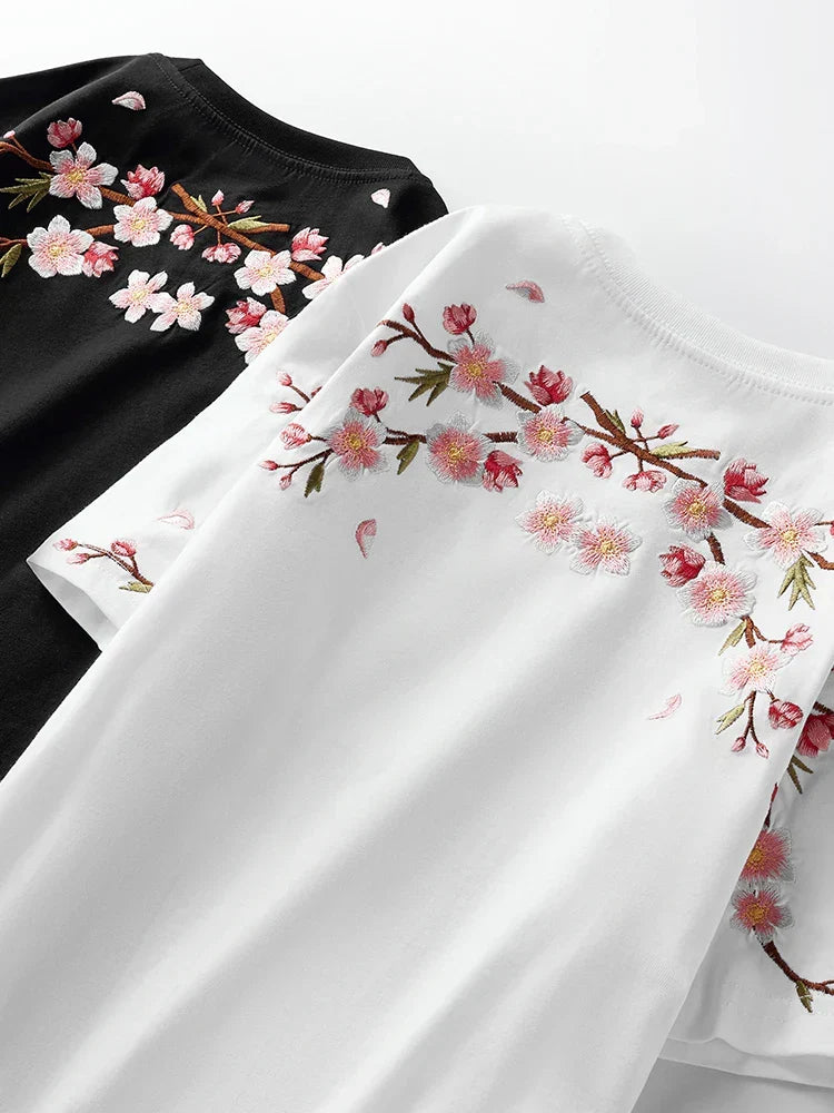 Floraison Sakura — T-shirt Brodé — vue 3 | Artelure