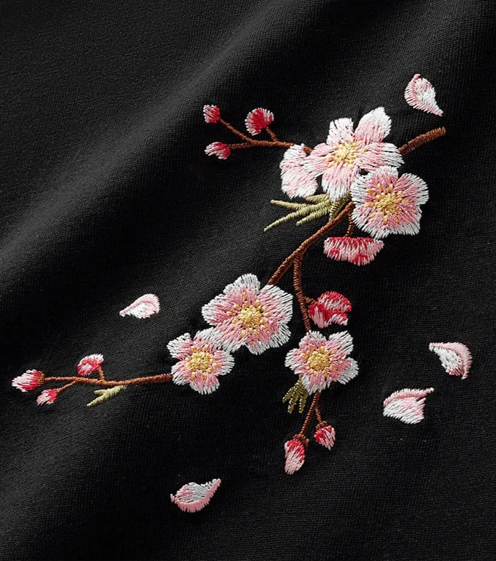 Floraison Sakura — T-shirt Brodé — vue 7 | Artelure
