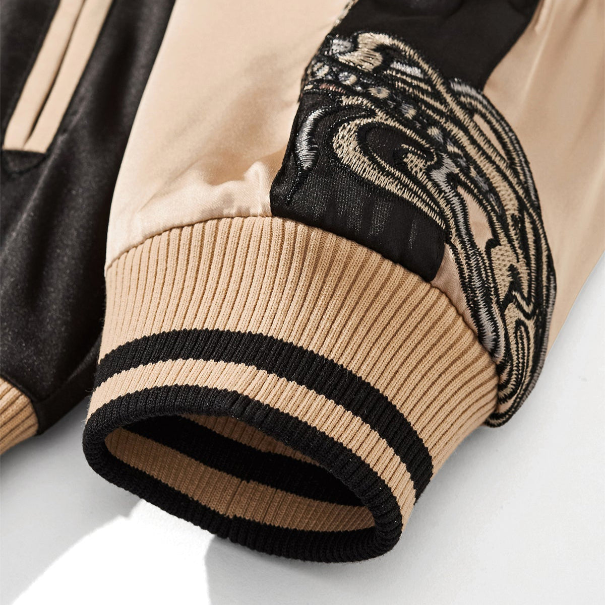 Floraison d’Obsidienne — Veste Réversible — vue 13 | Artelure
