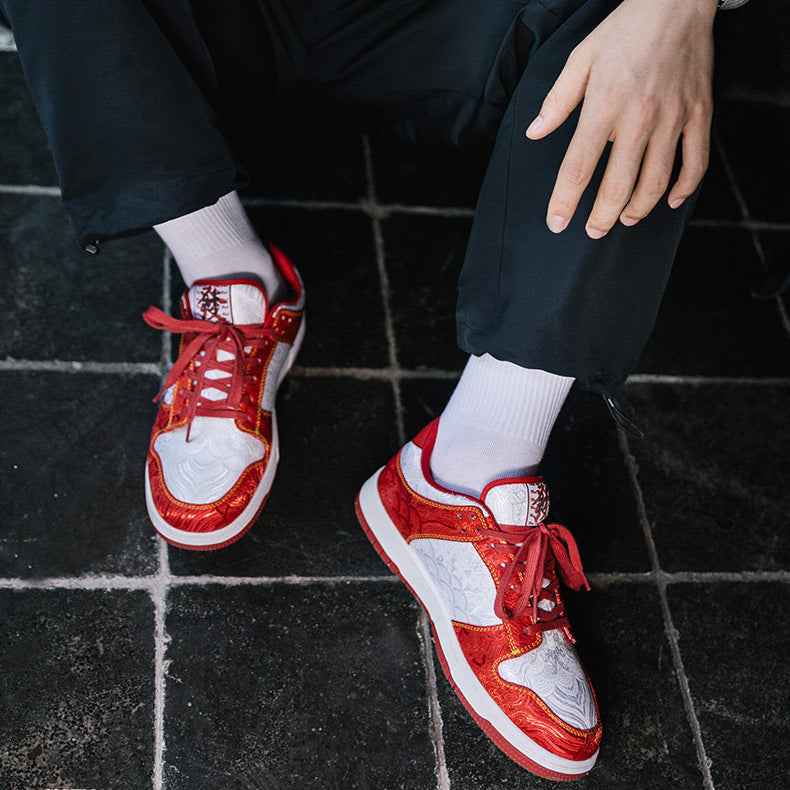 Sceau Rouge — Sneakers d’Art — vue 5 | Artelure
