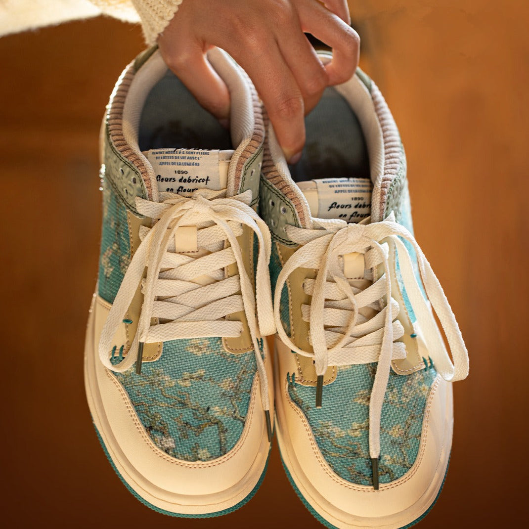 Floraison d’Amandier — Sneakers d’Art — vue 5 | Artelure