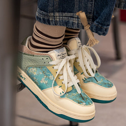 Floraison d’Amandier — Sneakers d’Art — vue 2 | Artelure
